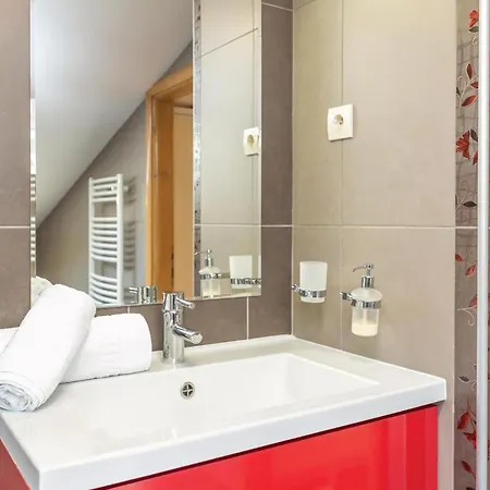 شقة Lovely In With Kitchenette *