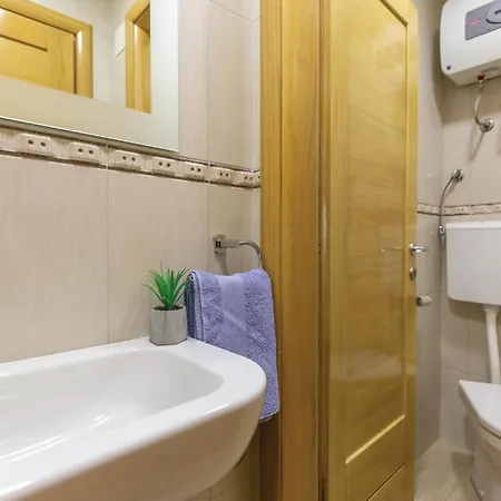 Lovely In With Kitchenette * Makarska